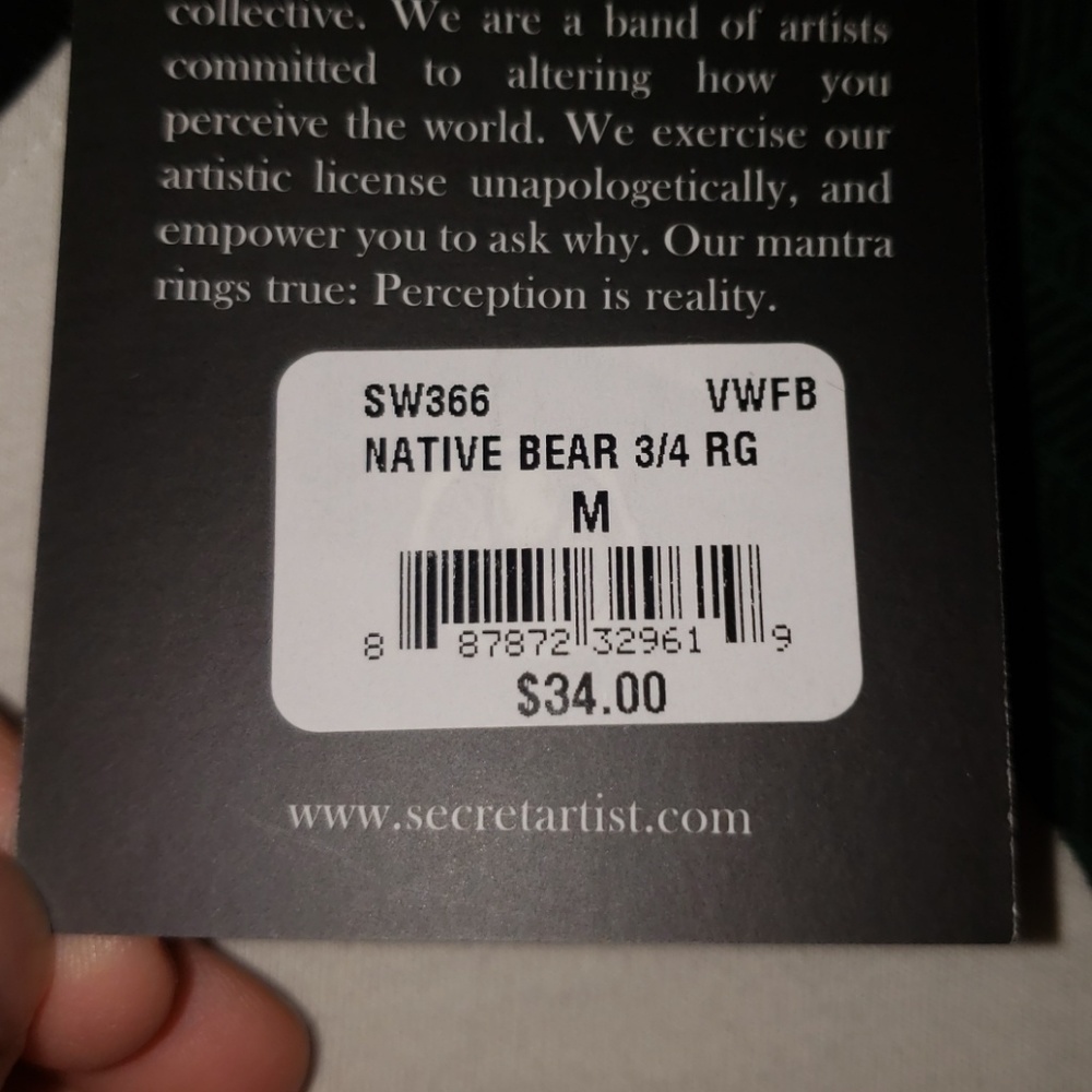 NWT Secret Artist Raglan Size M - Picture 4 of 4
